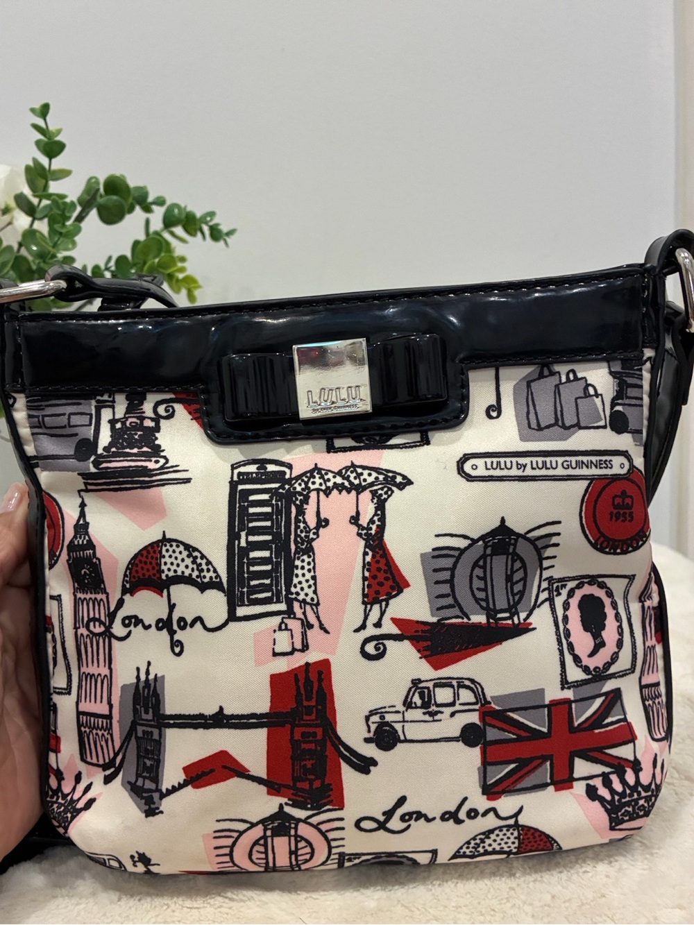 Lulu Guinness Black and White London Crossbody comes with free Wallet